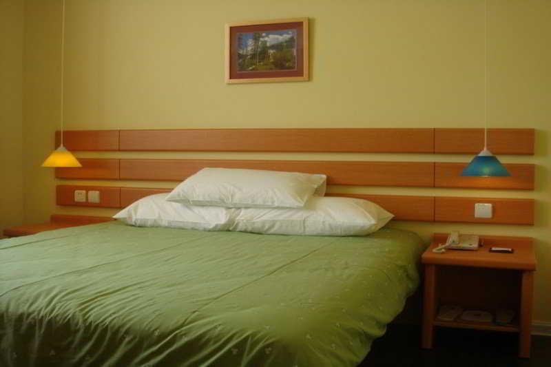 Home Inn Tianjin Weijin Road Tianjin University 外观 照片